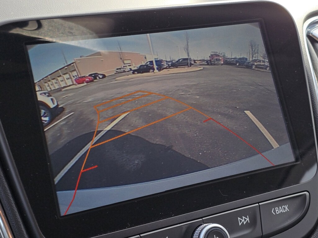 Used 2017 Chevrolet Malibu LT w/1LT Sedan