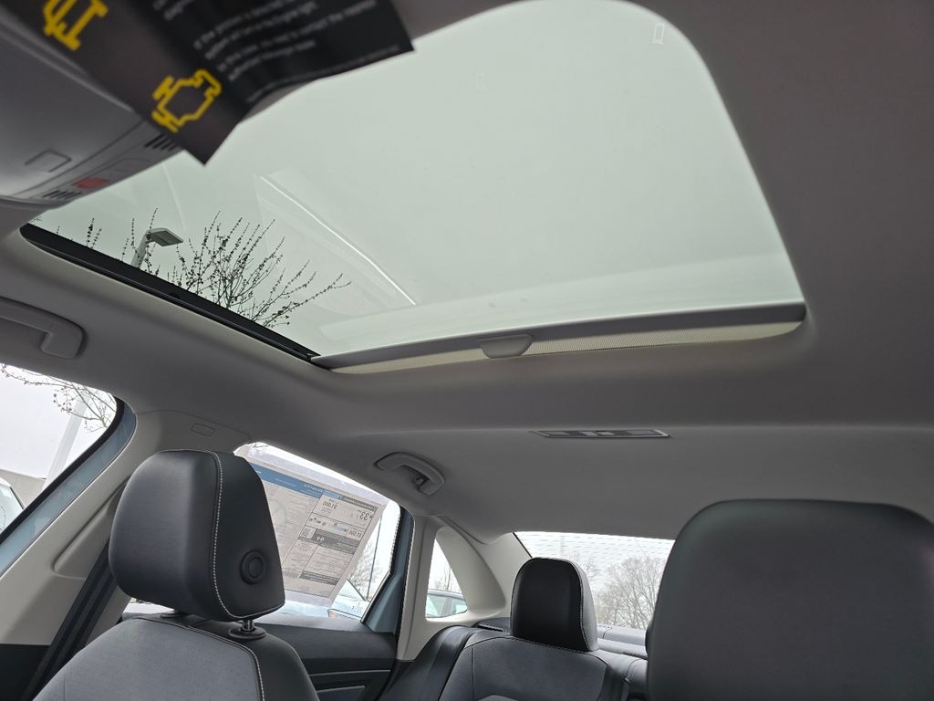 New 2026 Volkswagen Jetta 1.5T SE Sedan