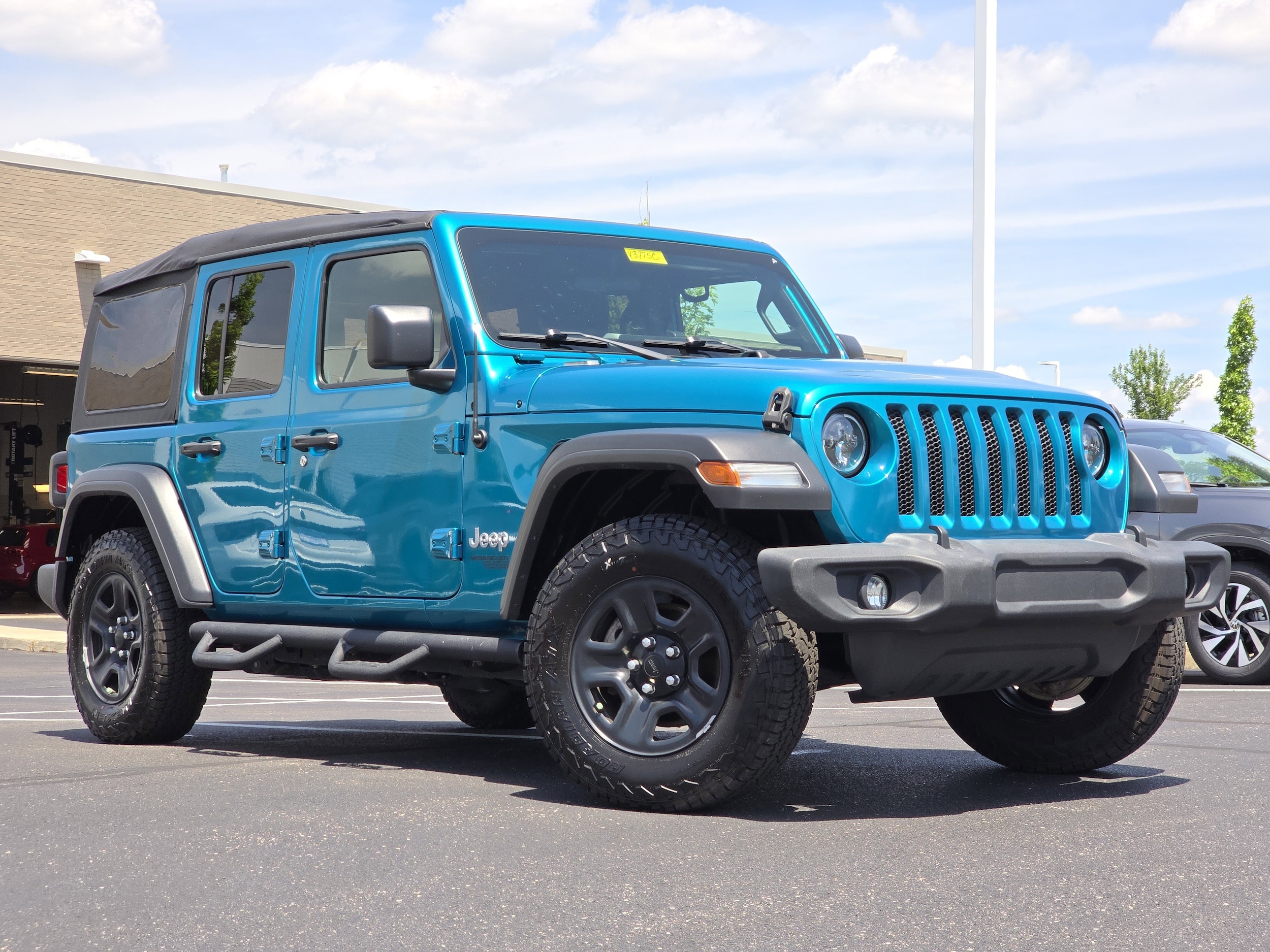 Used 2020 Jeep Wrangler Unlimited Sport with VIN 1C4HJXDGXLW341844 for sale in Dayton, OH