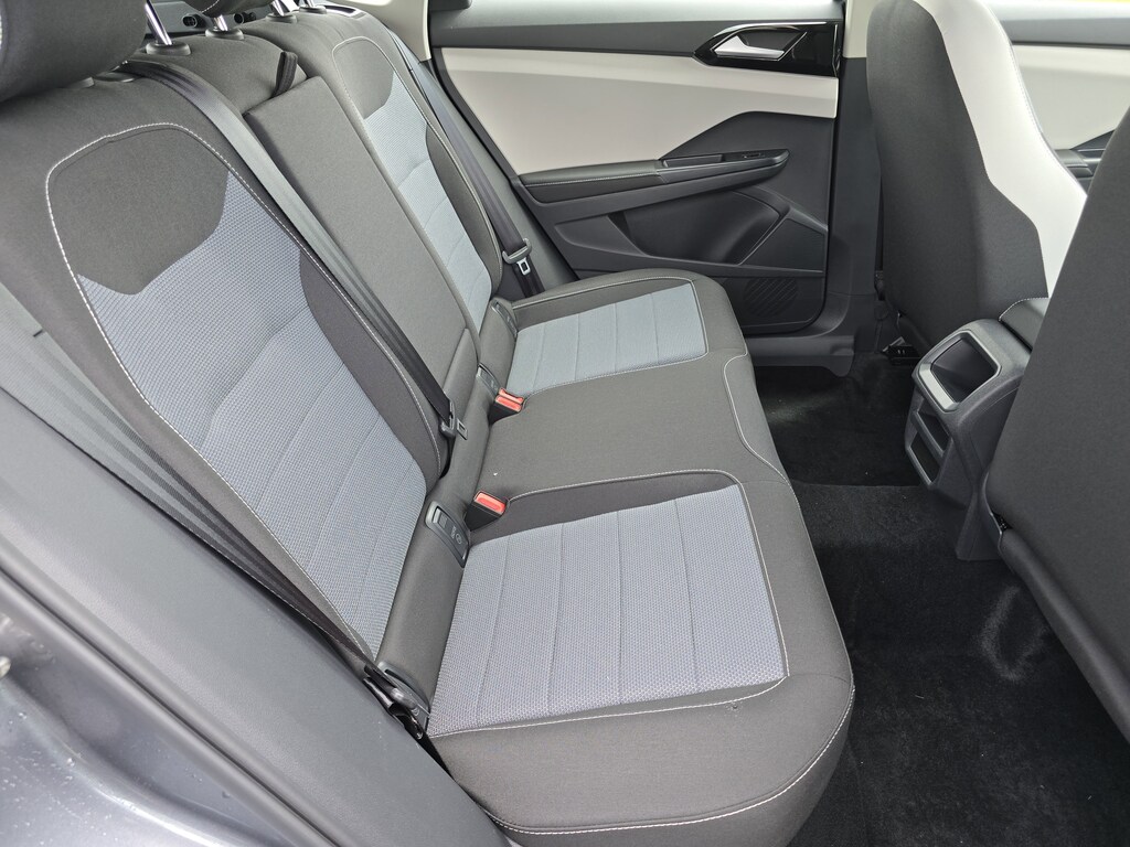 2025 Volkswagen Taos S photo 3