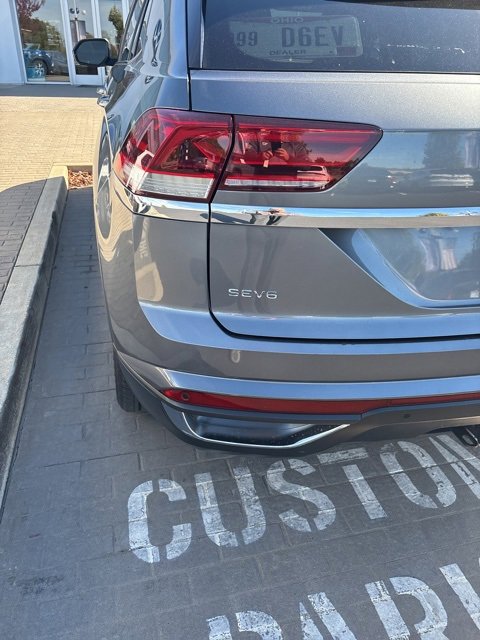 2020 Volkswagen Atlas Cross Sport V6 SE Technology photo 3