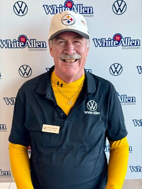 Staff member Ken Roberts from ID_d2ec38364fb7