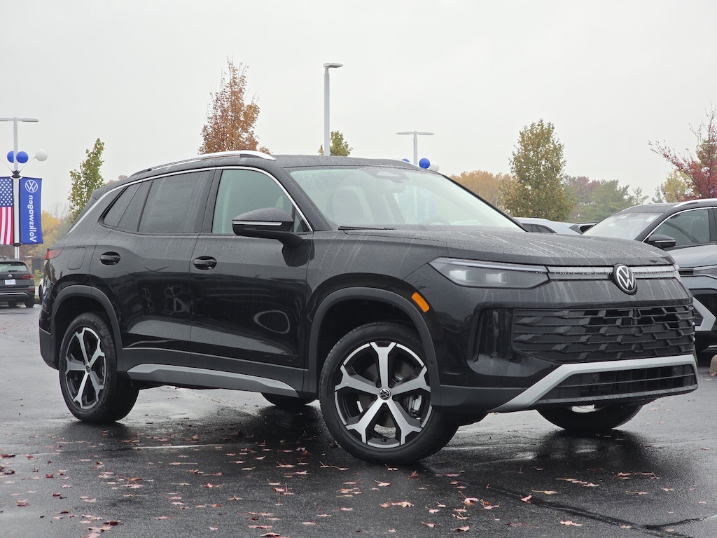 New 2026 Volkswagen Tiguan 2.0T SE SUV