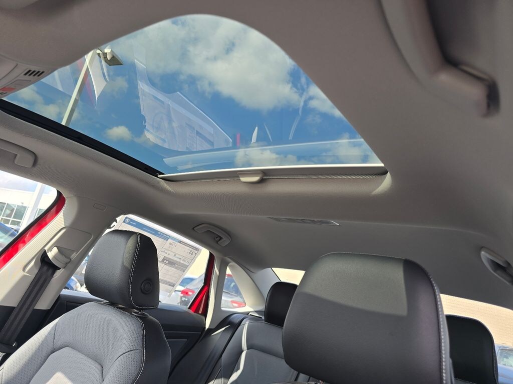 New 2026 Volkswagen Jetta 1.5T SEL Sedan
