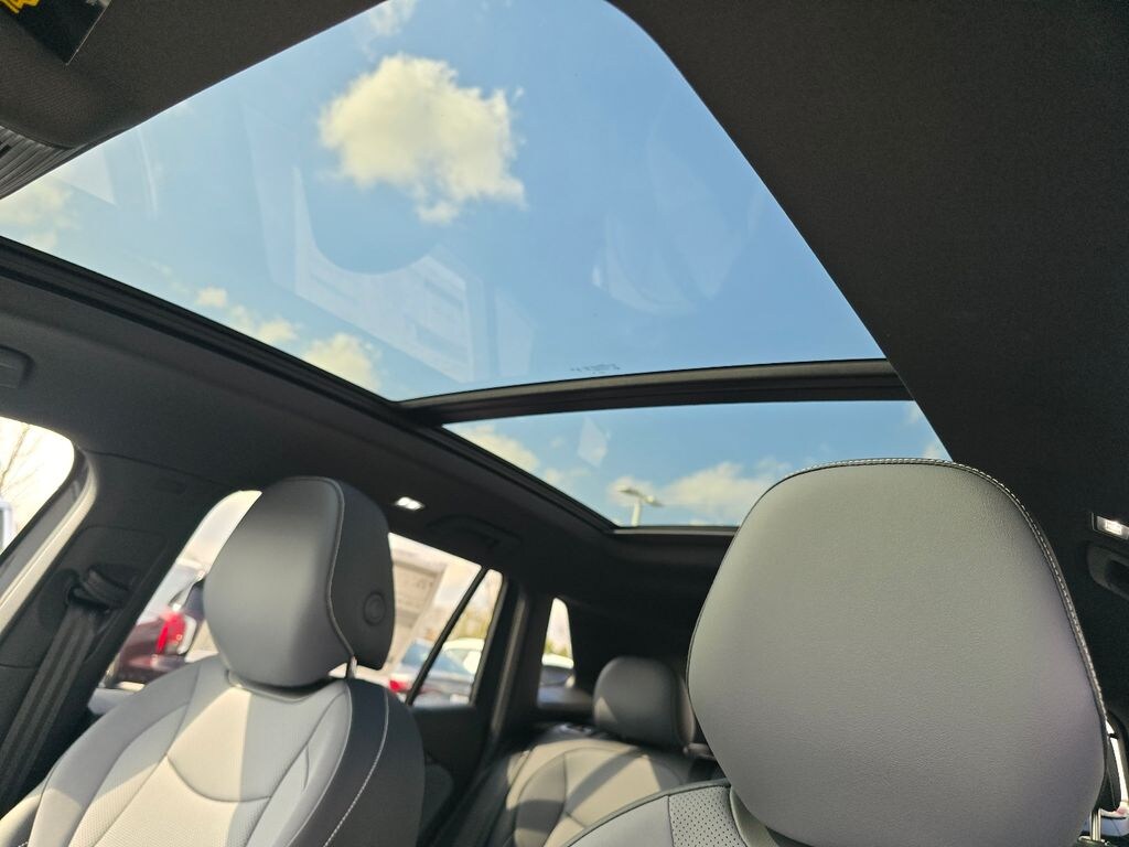 New 2026 Volkswagen Tiguan 2.0T SE R-Line Black SUV