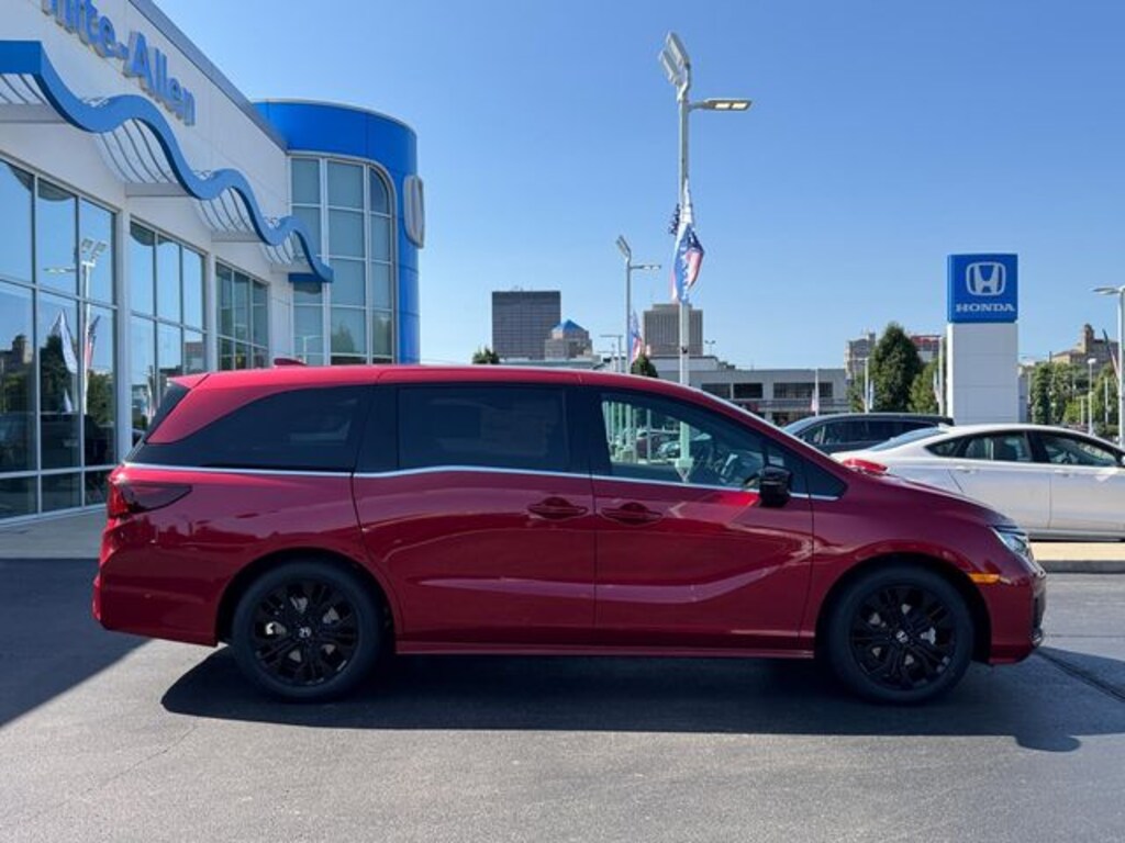 New 2026 Honda Odyssey Sport-L Van Passenger