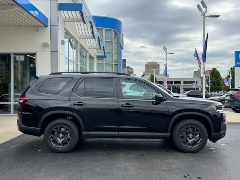 New 2026 Honda Pilot TrailSport SUV