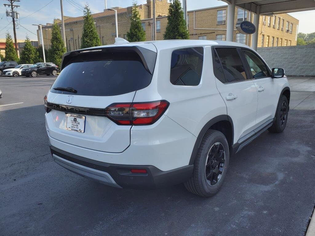 2025 Honda Pilot EX-L photo 2