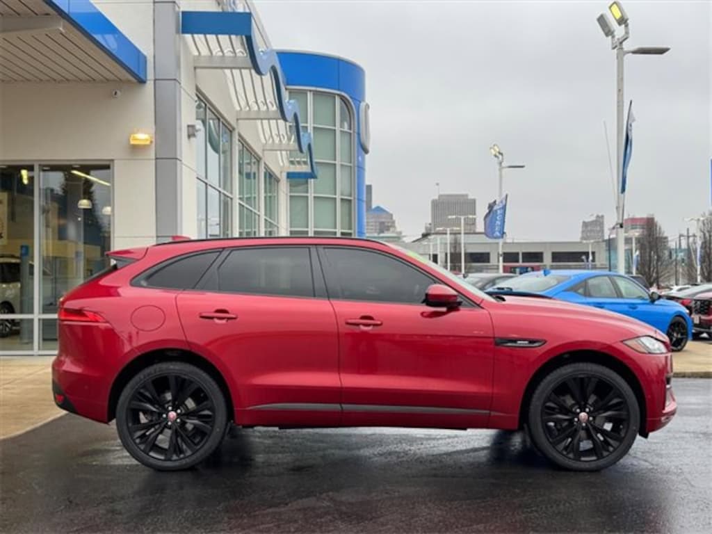 Used 2017 Jaguar F-PACE 35t R-Sport SUV