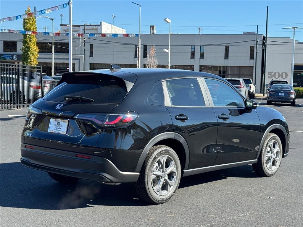 2026 Honda HR-V LX photo 3