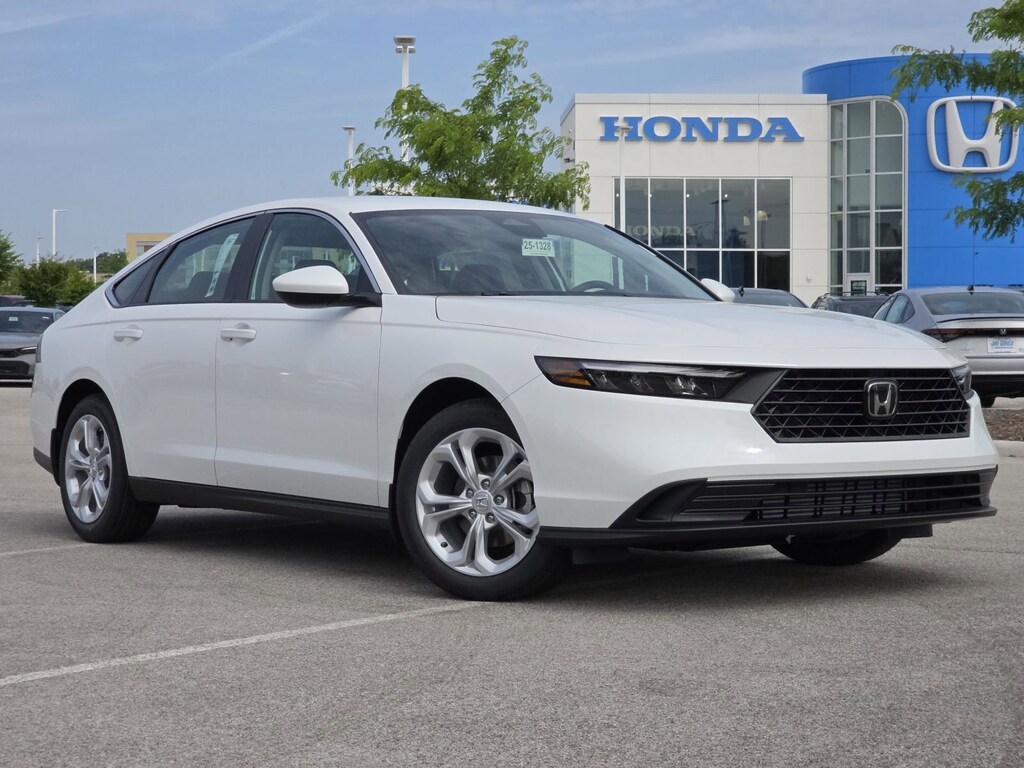 New 2025 Honda Accord LX Sedan