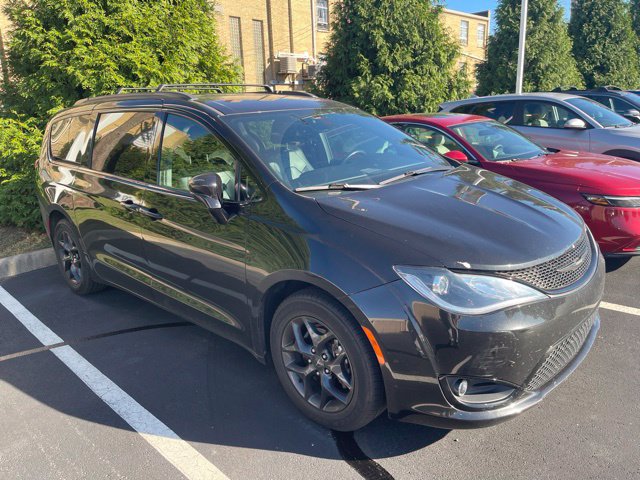 Chrysler Pacifica