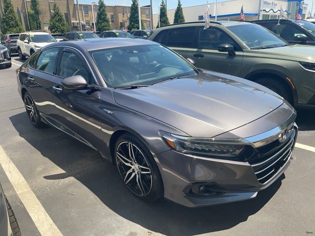 2022 Honda Accord Hybrid Touring's photo