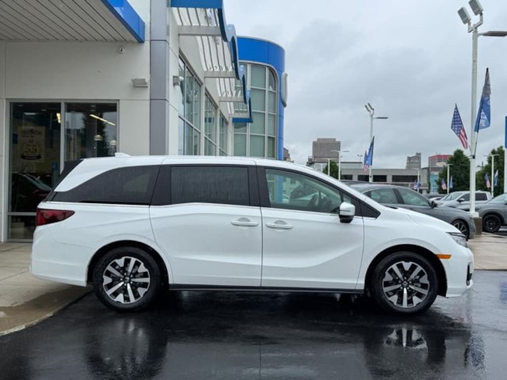 New 2026 Honda Odyssey EX-L Van Passenger