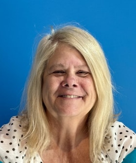 Staff member Gail Ross from ID_2b36567e8ac9