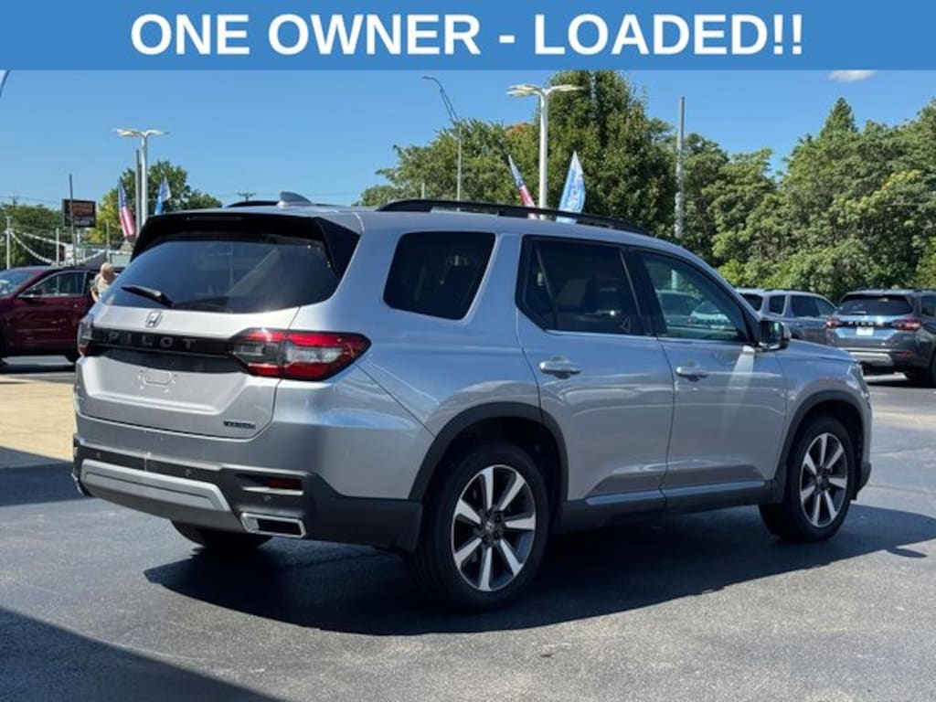 Used 2025 Honda Pilot Touring SUV