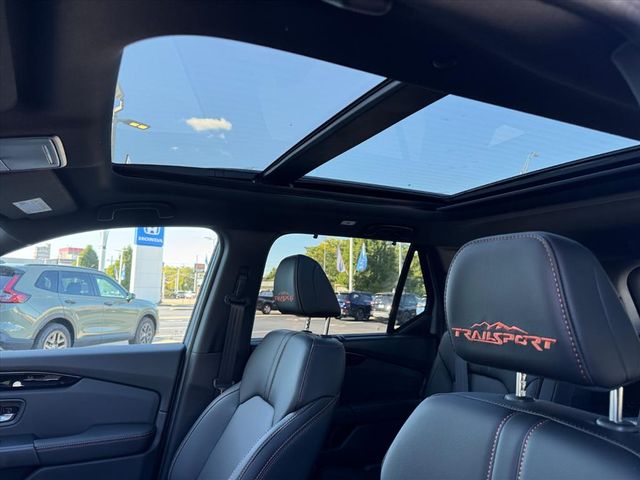 2025 Honda Pilot TrailSport - Photo 14