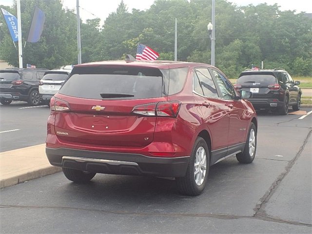 2023 Chevrolet Equinox LT photo 3