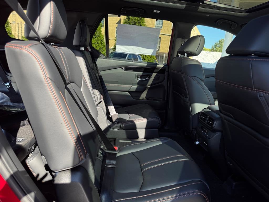 2025 Honda Pilot TrailSport - Photo 10