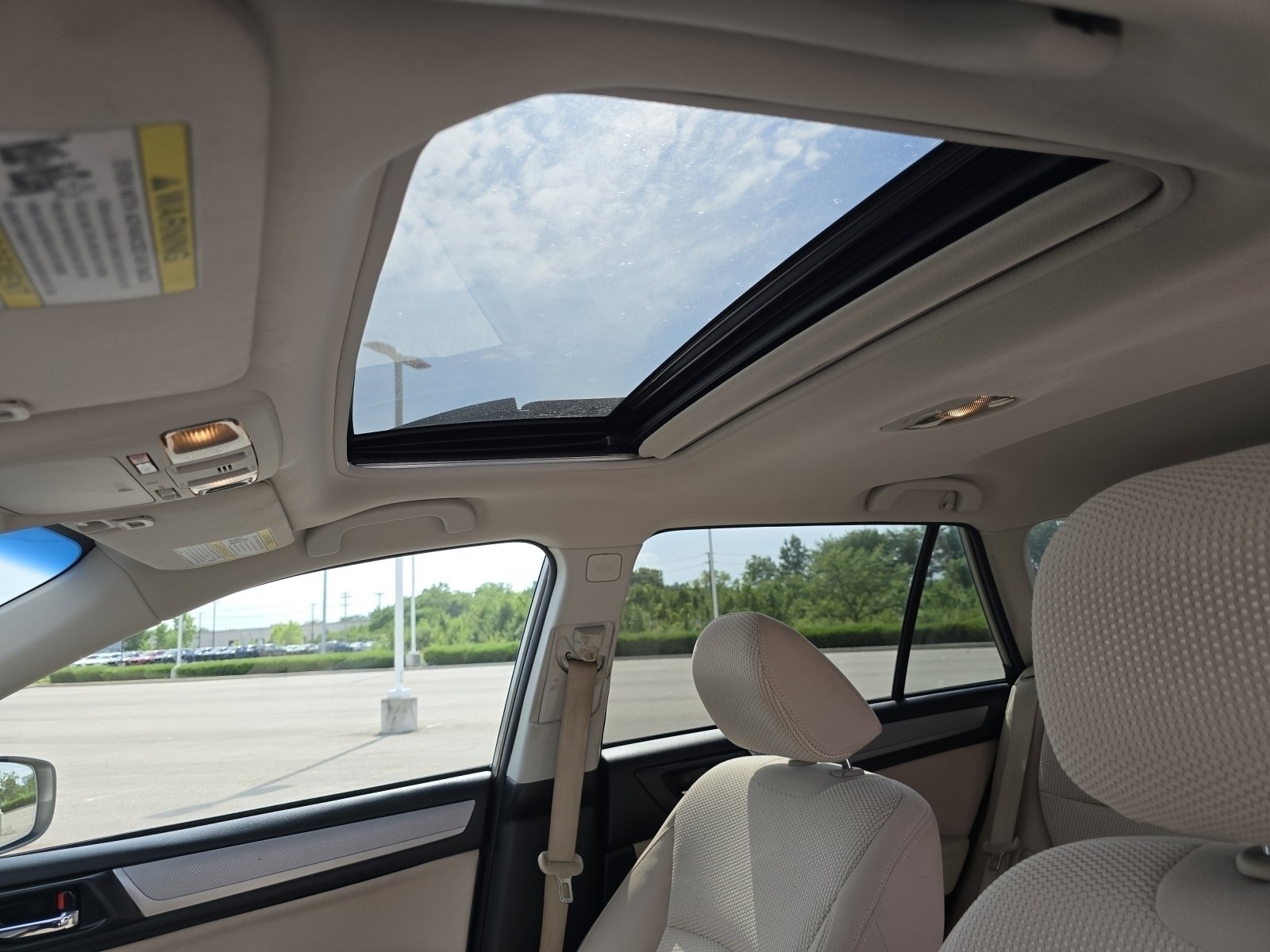 2019 Subaru Outback 2.5i Premium photo 2