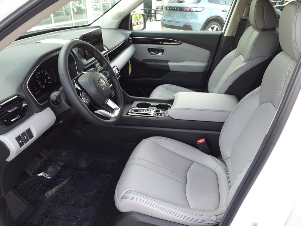 2025 Honda Pilot EX-L photo 3