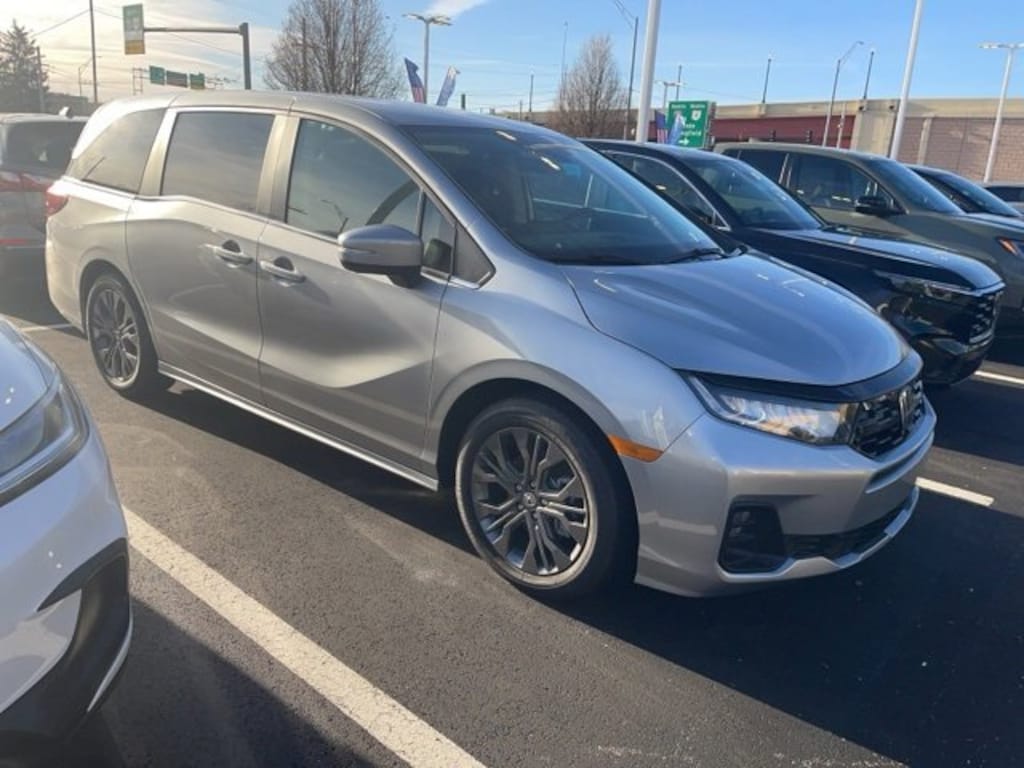 Certified 2025 Honda Odyssey Elite Van