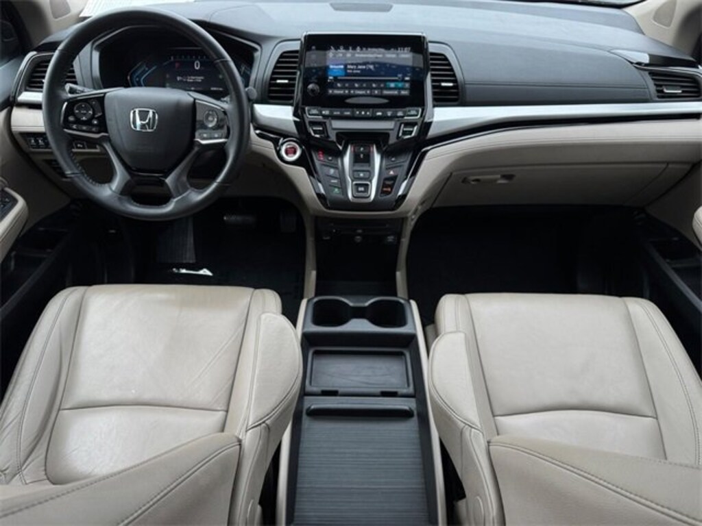 Certified 2022 Honda Odyssey Touring Van