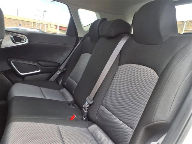 2023 Kia Soul LX photo 3