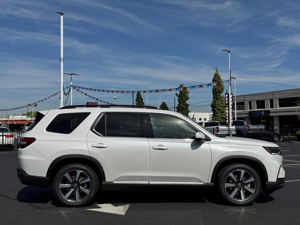 2025 Honda Pilot Elite photo 2
