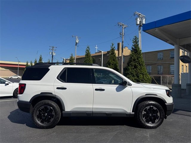 2025 Honda Pilot Black Edition photo 2