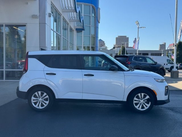 Used 2020 Kia Soul LX with VIN KNDJ22AU6L7065880 for sale in Dayton, OH