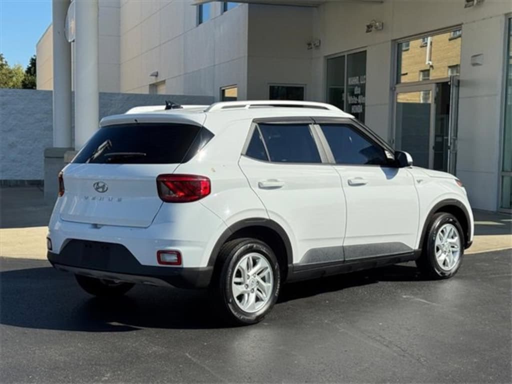 Used 2020 Hyundai Venue SEL SUV
