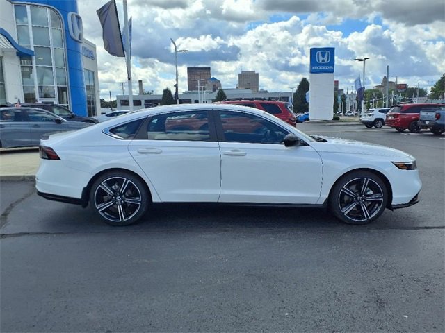 2025 Honda Accord Hybrid Sport photo 2