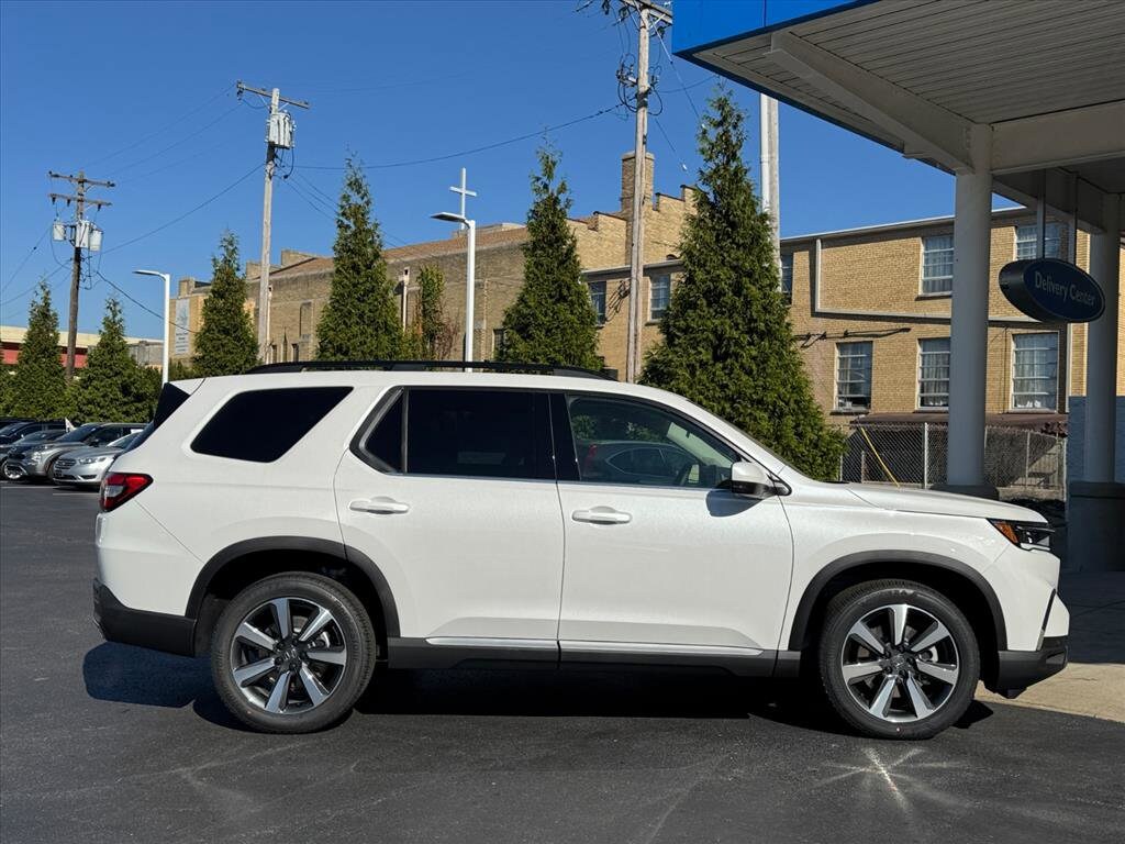 New 2025 Honda Pilot Touring SUV