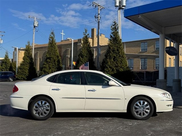 Used 2008 Buick LaCrosse CXL with VIN 2G4WD582681137666 for sale in Dayton, OH