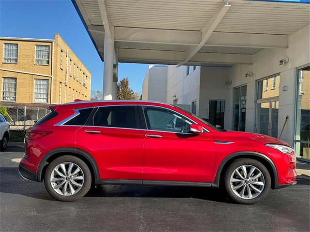 2020 Infiniti QX50 Essential photo 2