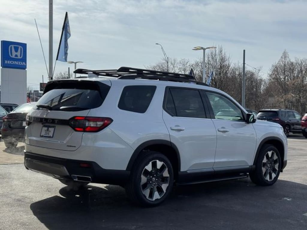 New 2026 Honda Pilot Touring SUV