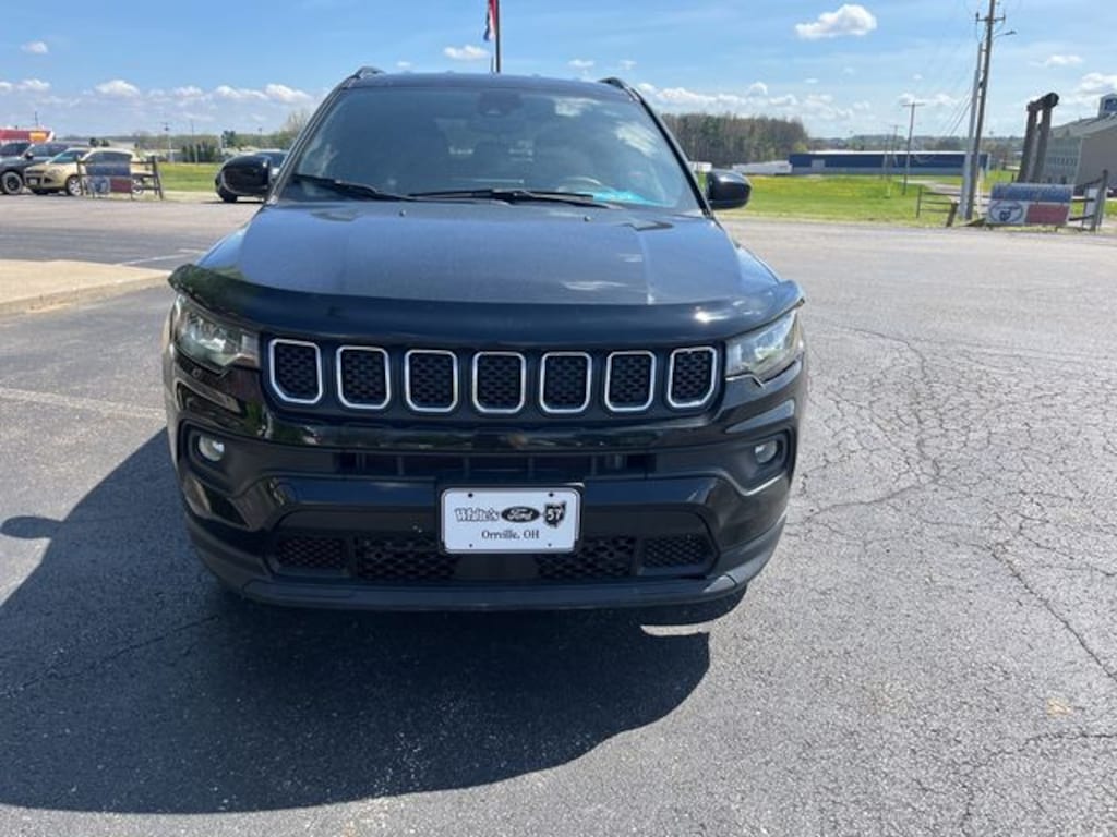 Used 2024 Jeep Compass Latitude SUV