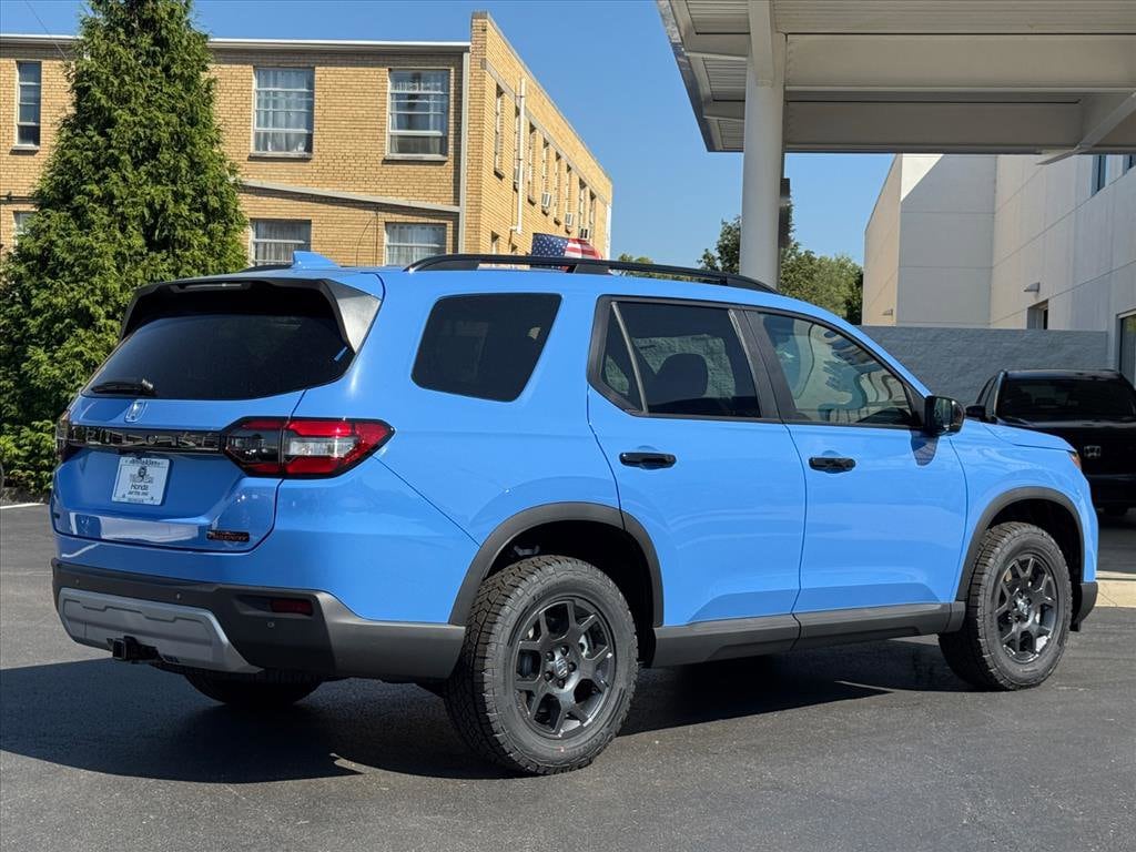 New 2025 Honda Pilot TrailSport SUV
