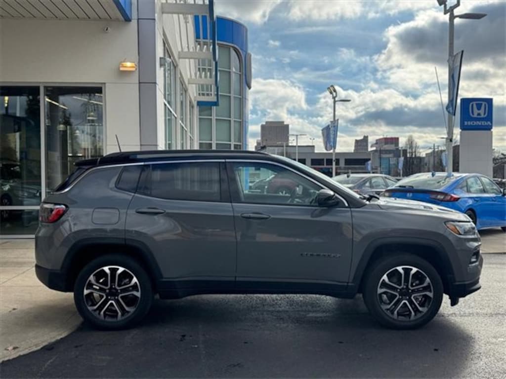 Used 2022 Jeep Compass Limited SUV