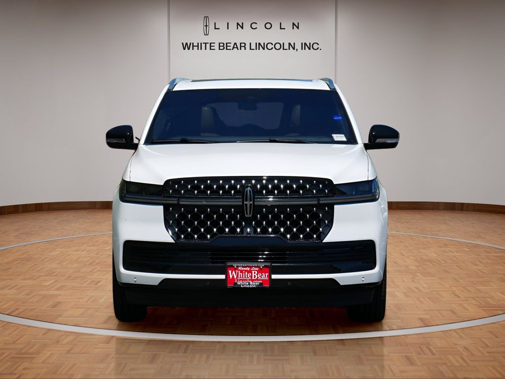 Used 2025 Lincoln Navigator Black Label L with VIN 5LMJJ3TGXSEL08786 for sale in Saint Paul, Minnesota