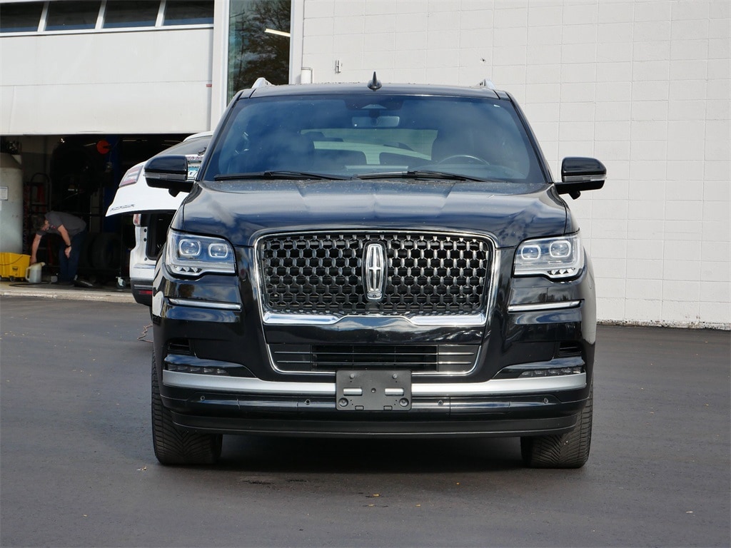 Used 2024 Lincoln Navigator Reserve with VIN 5LMJJ2LG9REL00117 for sale in Saint Paul, Minnesota