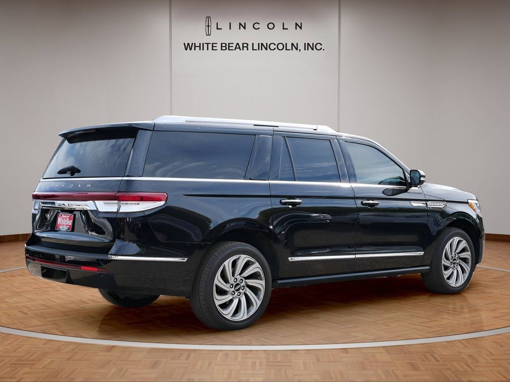 2022 Lincoln Navigator Reserve L - Photo 5