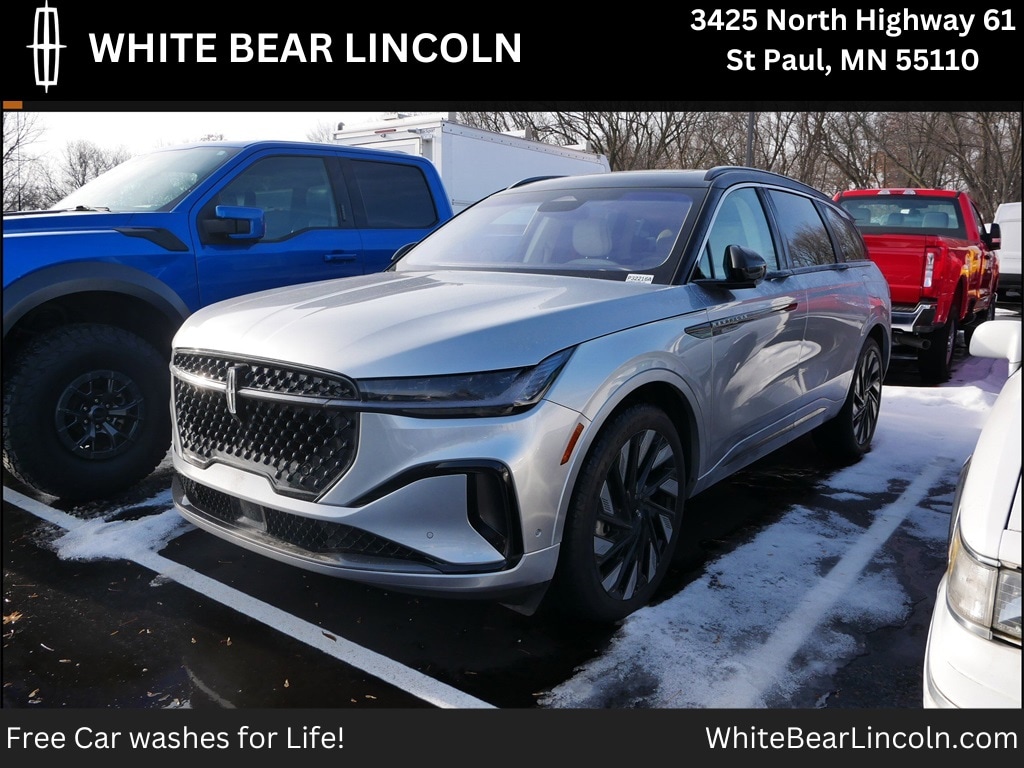 2024 Lincoln Nautilus Black Label's photo