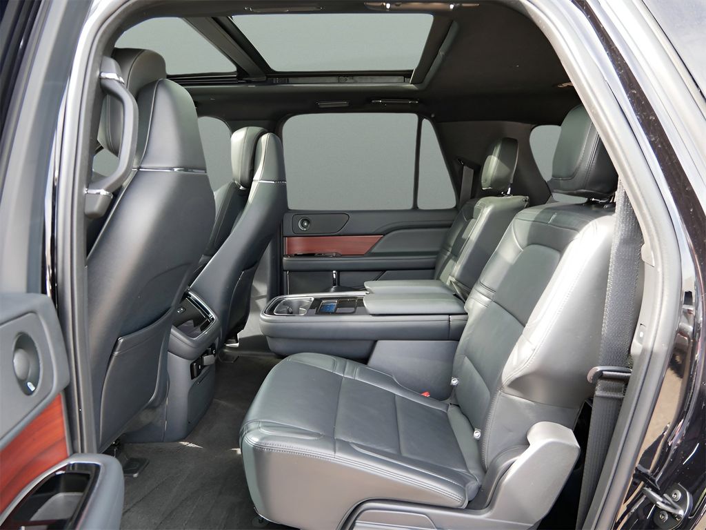 2022 Lincoln Navigator Reserve L - Photo 11