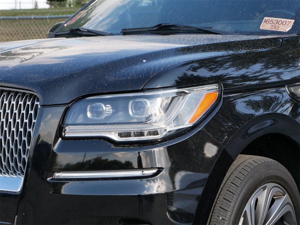 Used 2022 Lincoln Navigator Reserve L with VIN 5LMJJ3KT1NEL05200 for sale in Saint Paul, Minnesota