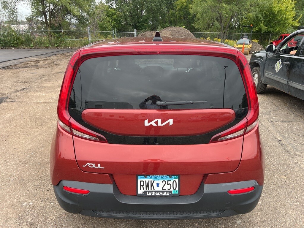 2022 Kia Soul LX photo 4
