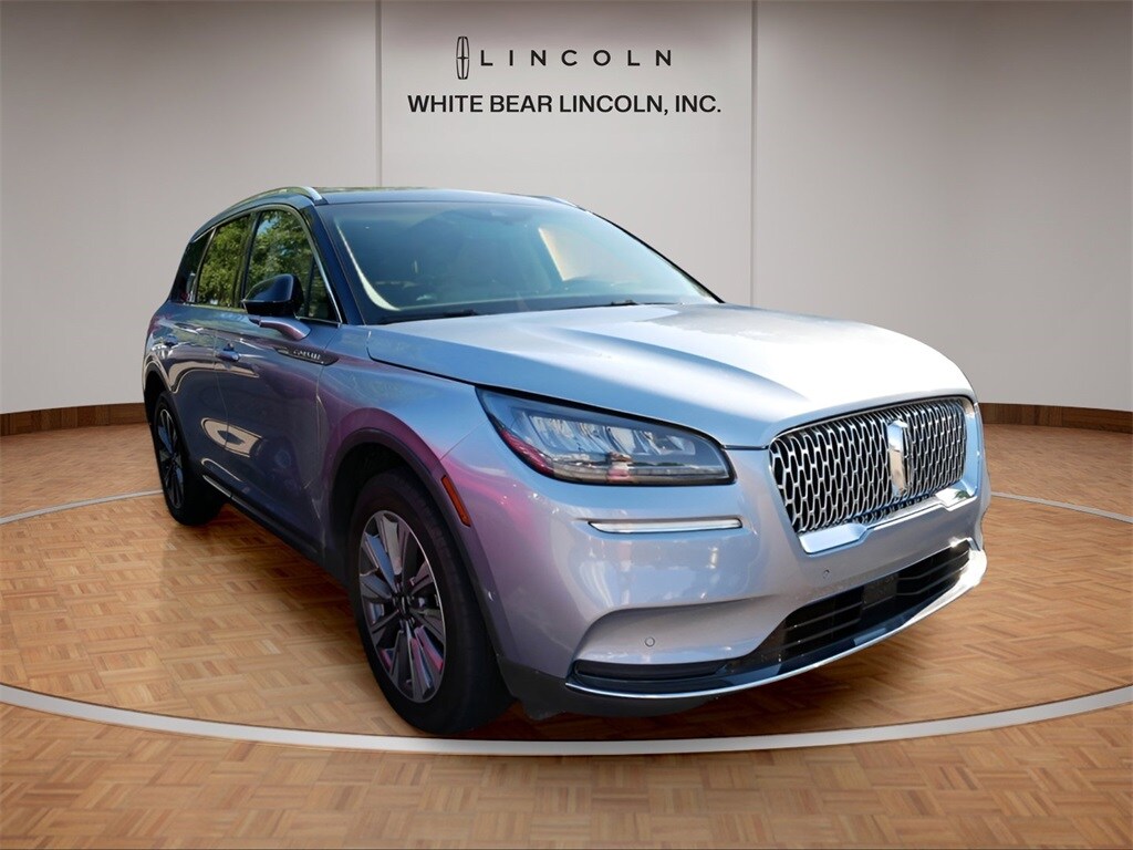 2022 Lincoln Corsair Reserve photo 3