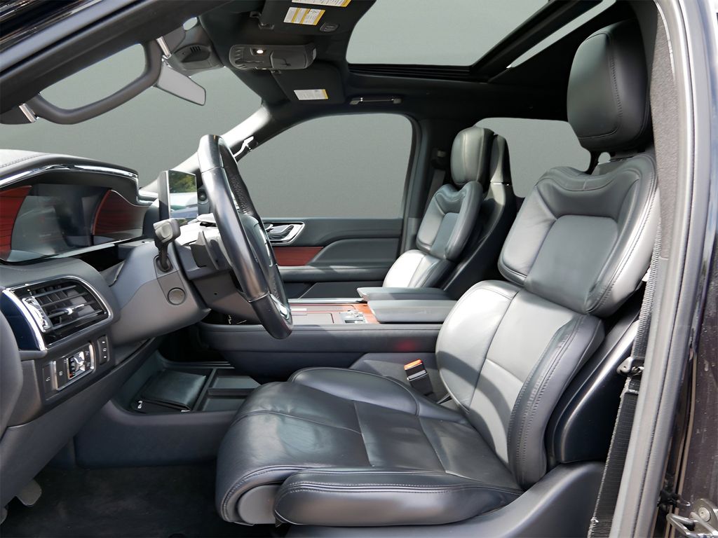 2022 Lincoln Navigator Reserve L - Photo 10