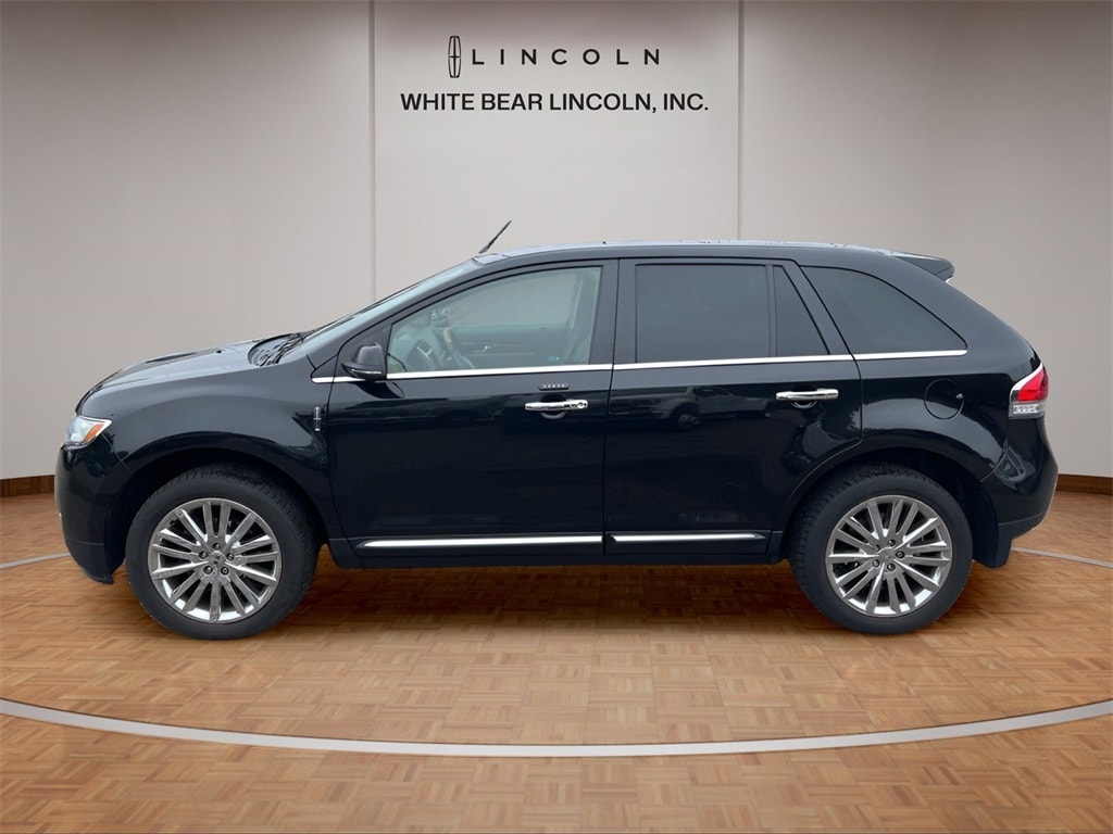 Used 2015 Lincoln MKX Base with VIN 2LMDJ8JK1FBL33845 for sale in Saint Paul, Minnesota